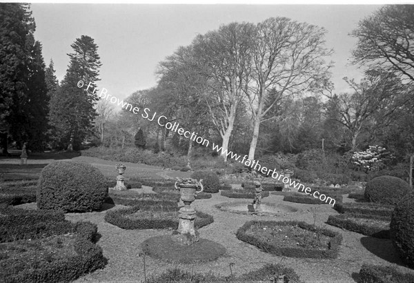 HEADFORD HOUSE  THE ROSE GARDEN